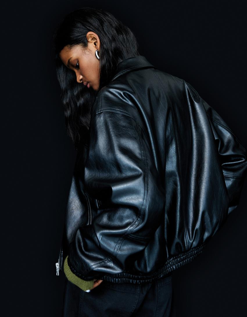 Women's Genuine Leather Jacket With Zip Style [Black]