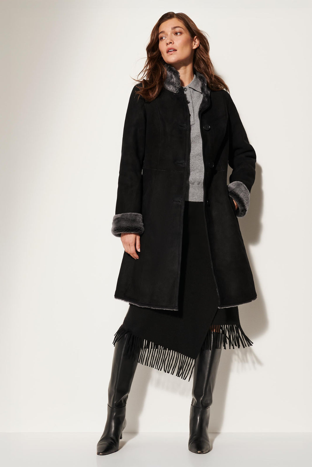 Women's Suede Leather Fur Collar Long Coat [Black]