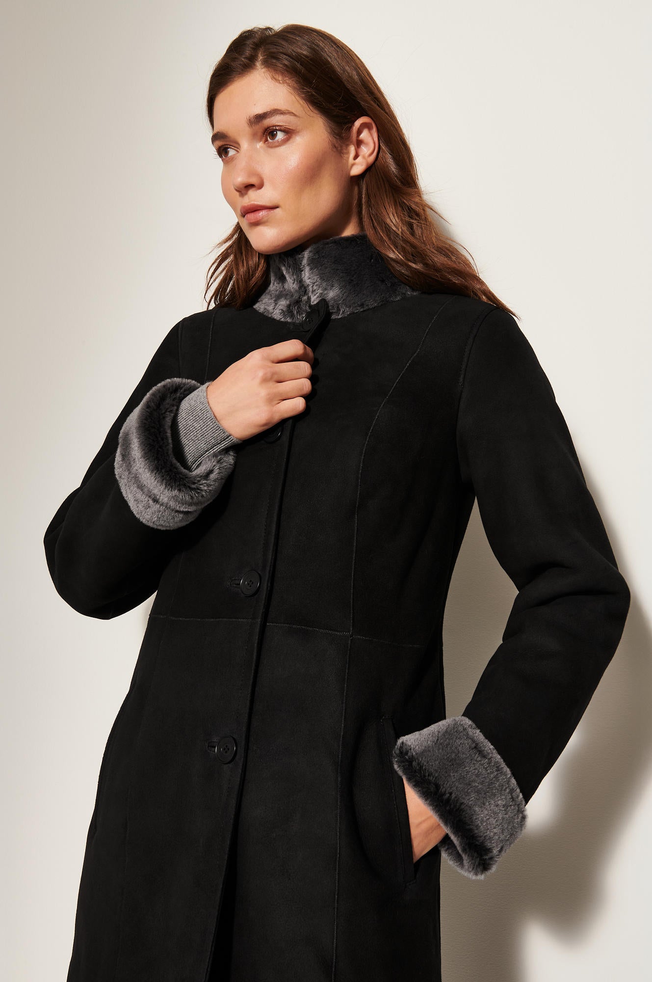 Women's Suede Leather Fur Collar Long Coat [Black]
