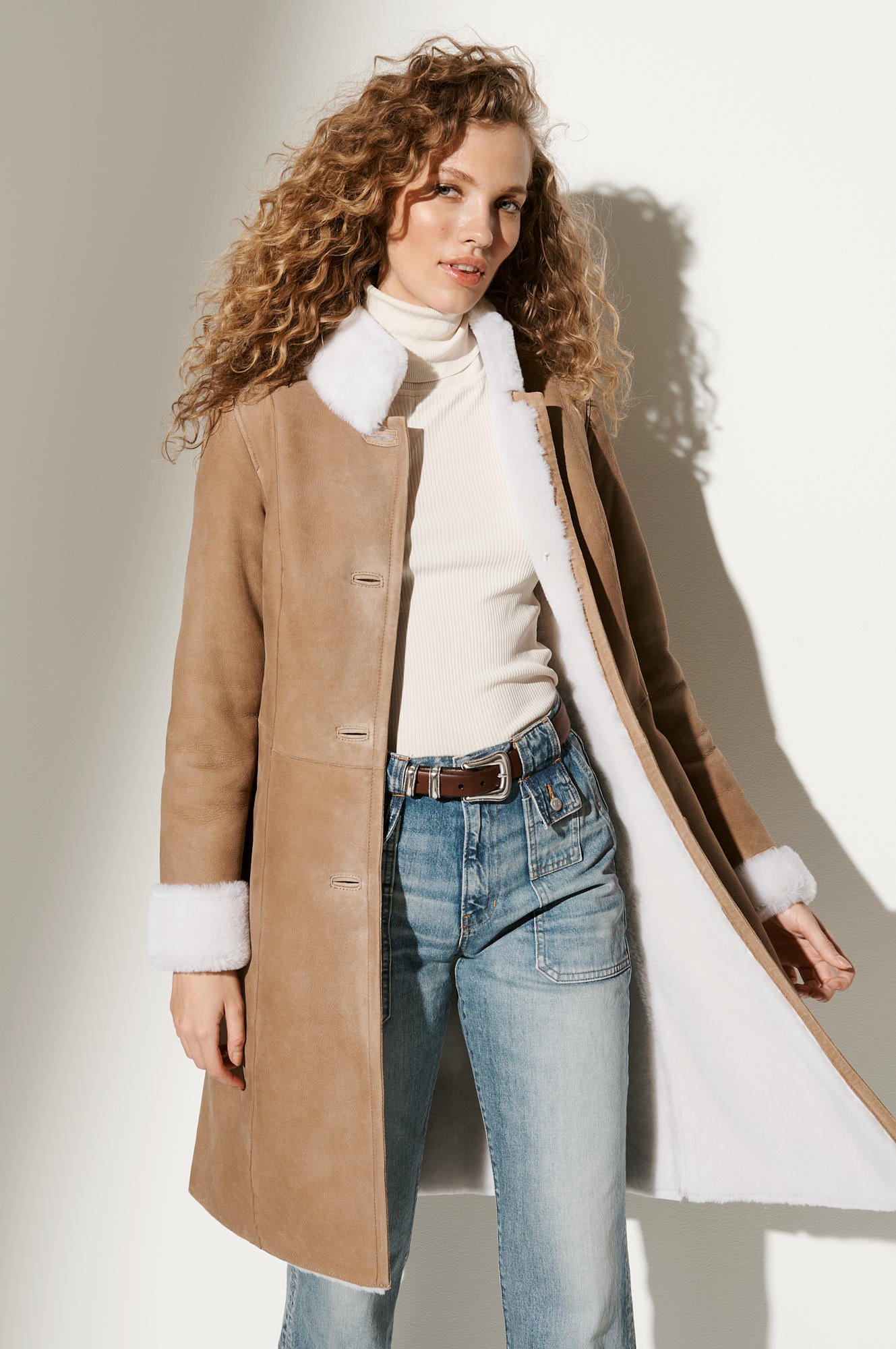 Women's Sheepskin Suede Leather Fur Collar Long Coat [Beige]