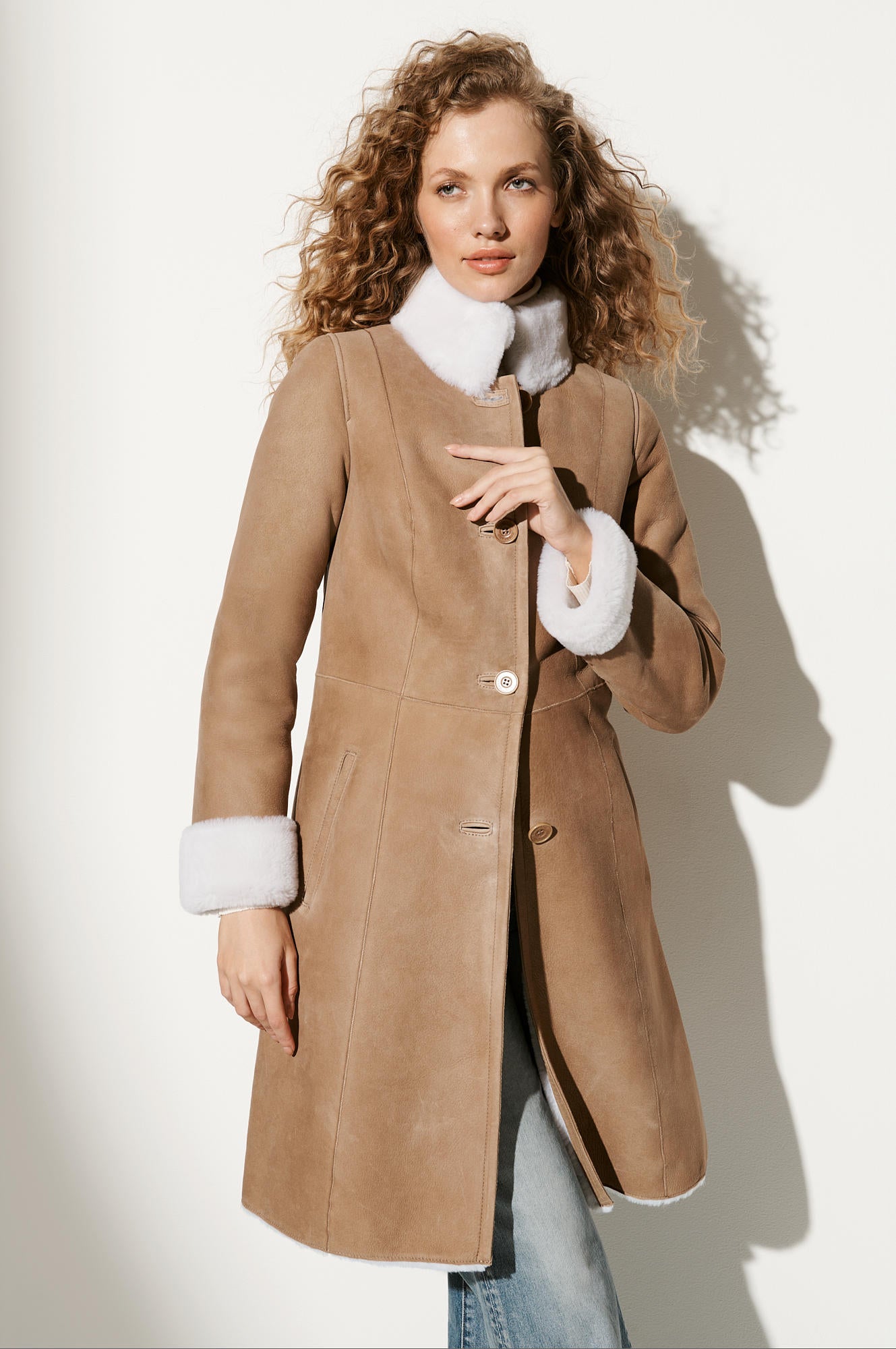 Women's Sheepskin Suede Leather Fur Collar Long Coat [Beige]