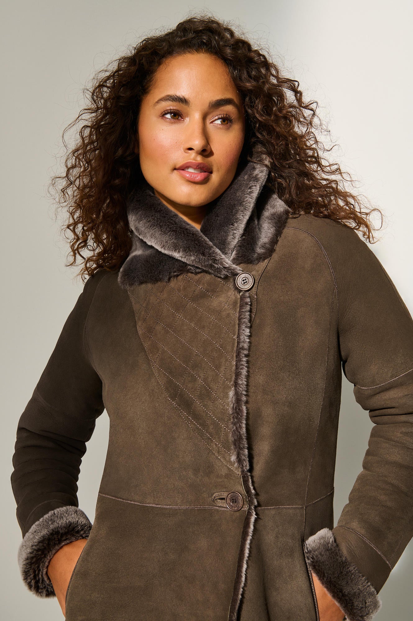 Women's Elegant Shearling Coat With Soft Fur Trim [Dark Brown]