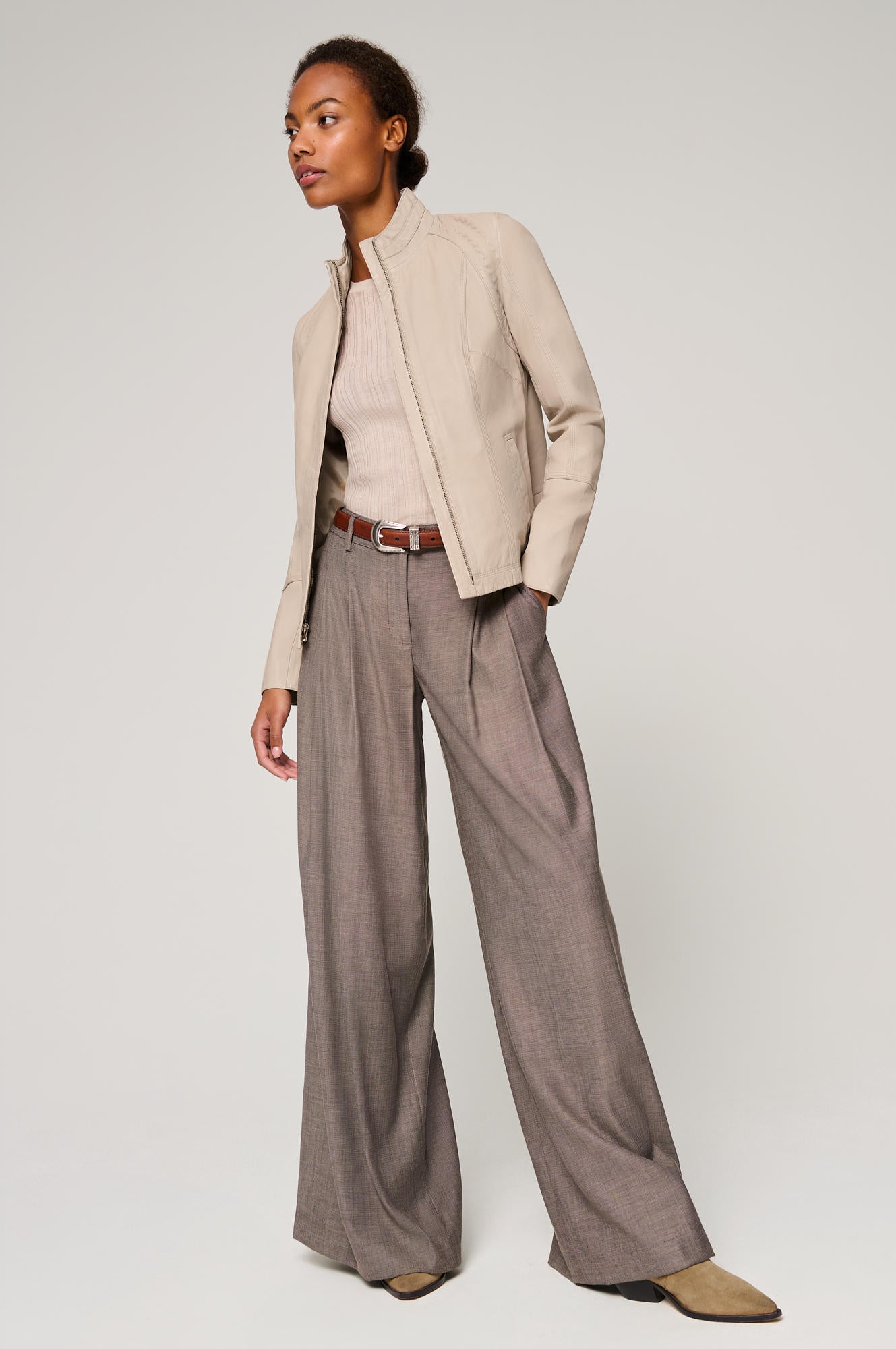 Women's Real Leather Unique Jacket [Beige]