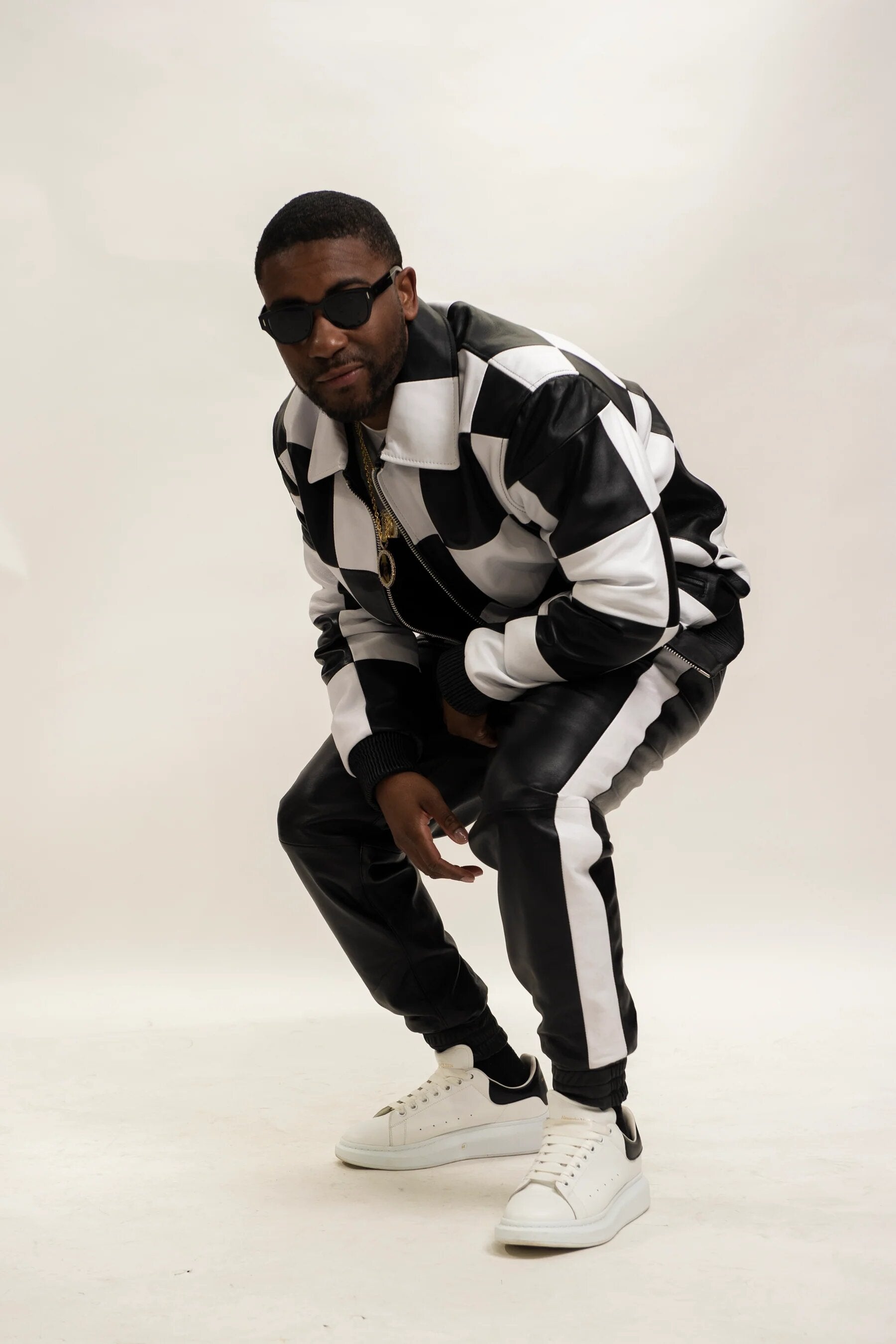 Men's Checkmate Jacket Elastic Cuffs And Belt Track Suit [Black/White]