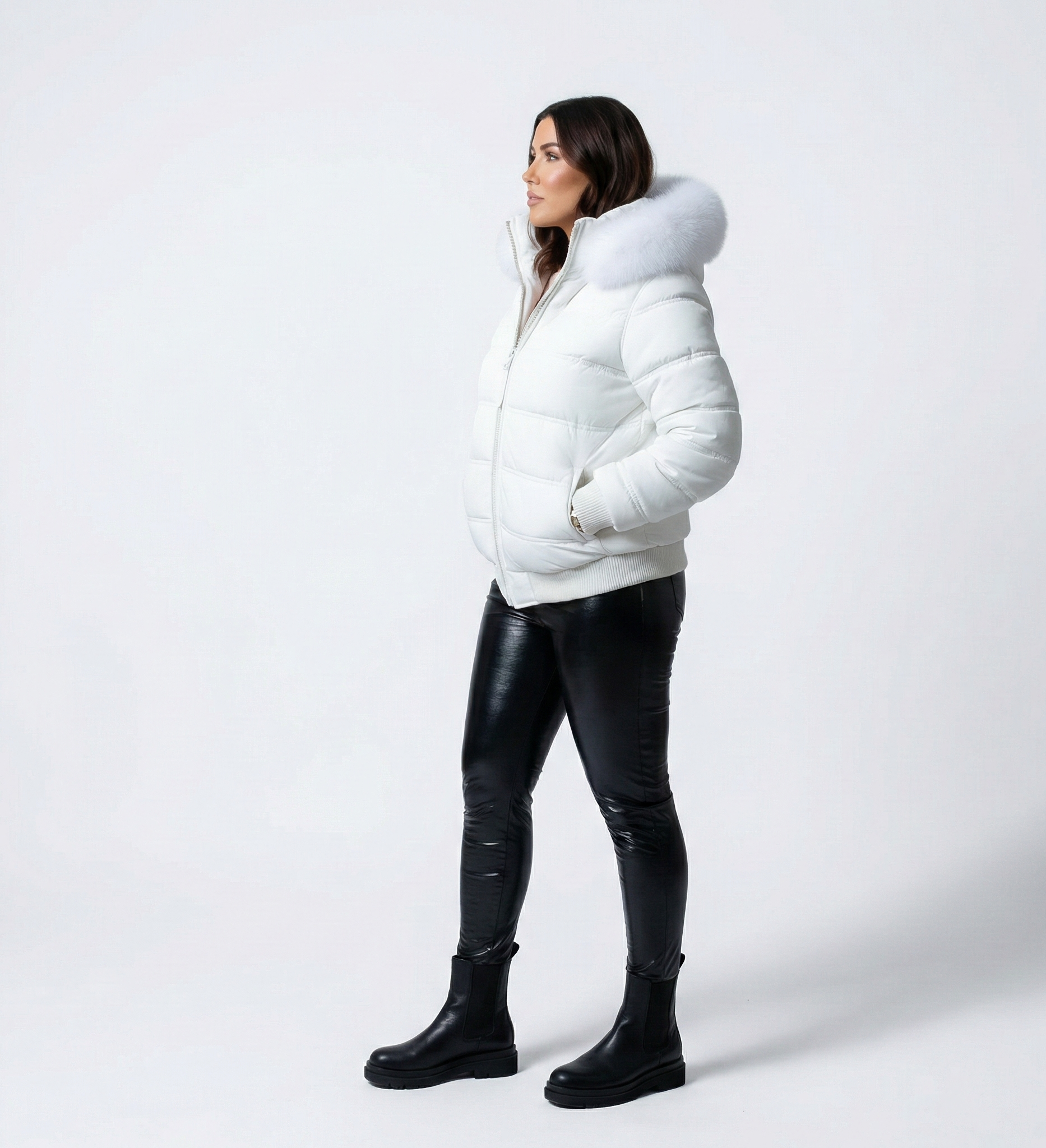 Women’s White Puffer Jacket with Plush Fur Hood – Winter Wear