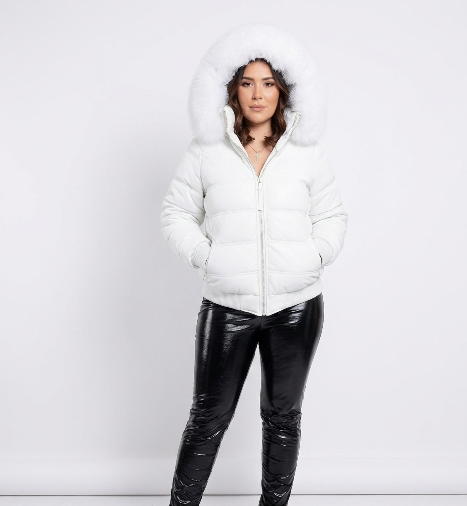 Women’s White Puffer Jacket with Plush Fur Hood – Winter Wear