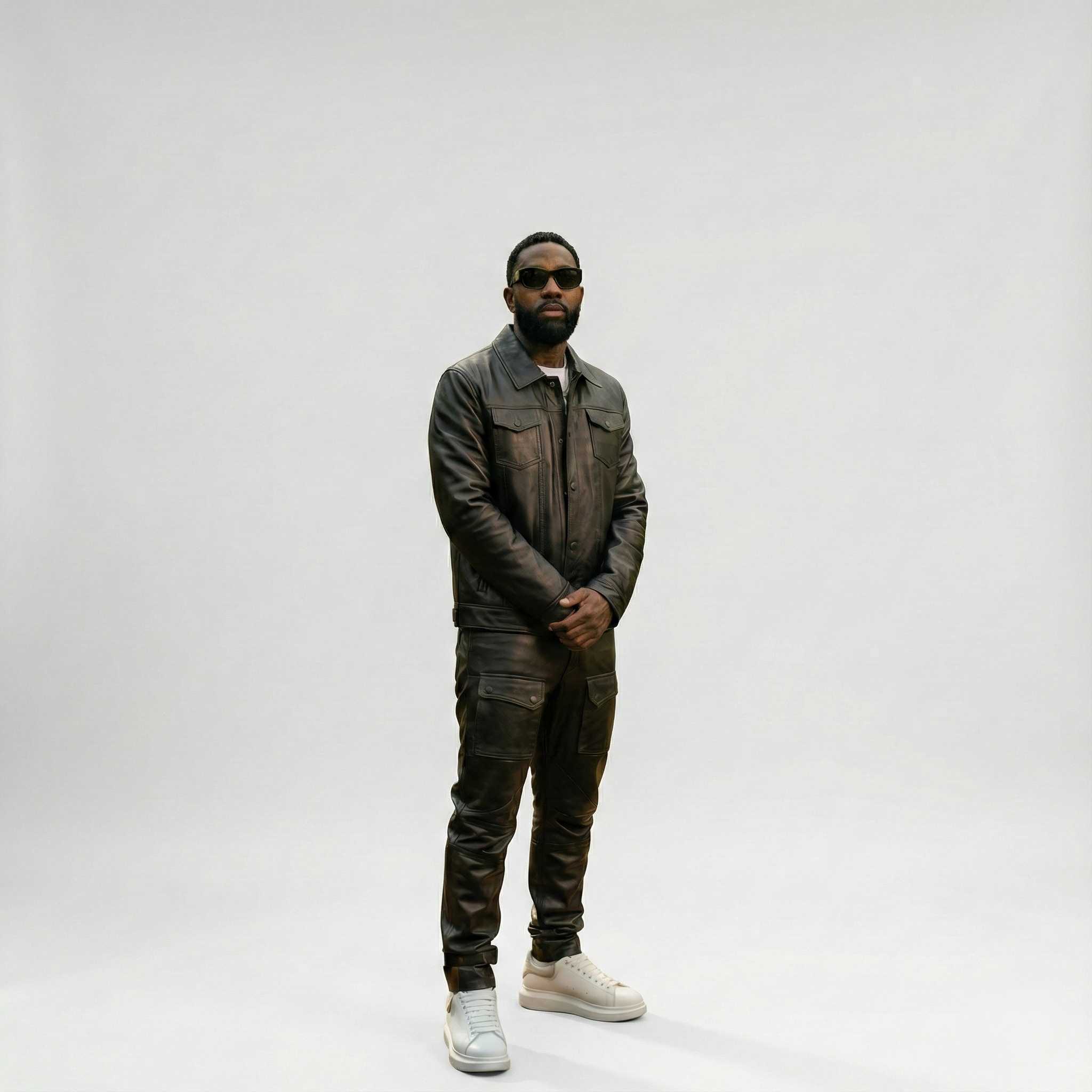 Men’s Dark Brown Leather Jacket & Cargo Pants Set – Casual Outfit