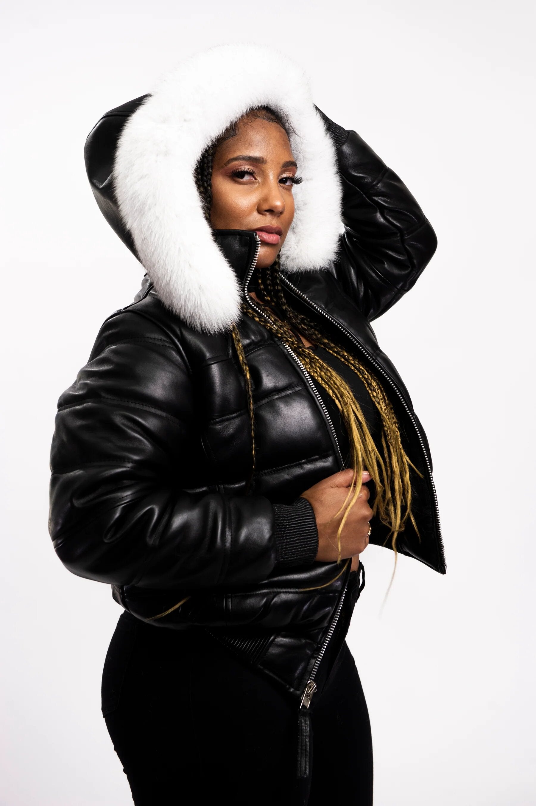 Women's Leather Snorkel Fur Hood Bomber Jacket [Black]